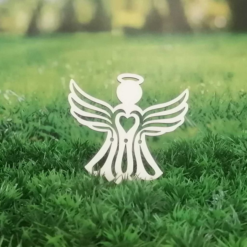 Elegantni angelček svečka za zapičit