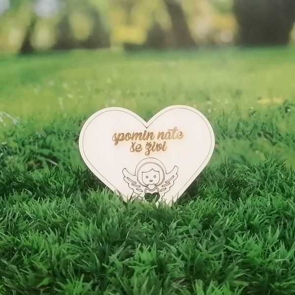 Personaliziran srček z angelčkom in vgraviranim posvetilom