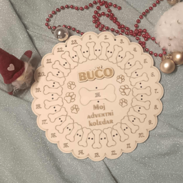 Pasji adventni koledarček Krožnik ime Pasji adventni koledarček Krožnik– personalizirana DIY lesena tablica